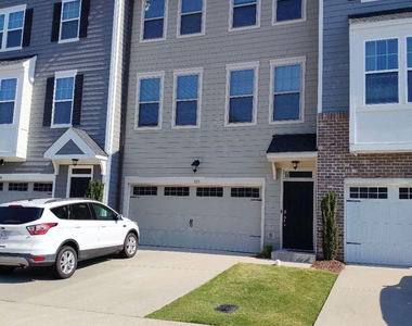 928 Dalton Ridge Place - Photo Thumbnail 7