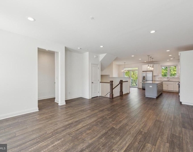 138 Everleigh Drive - Photo Thumbnail 1