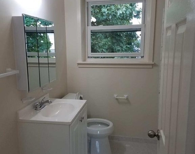 2555 Veser Lane - Photo Thumbnail 7