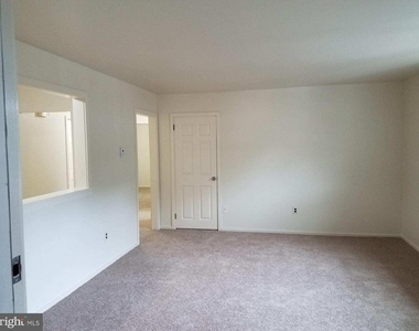 2555 Veser Lane - Photo Thumbnail 1
