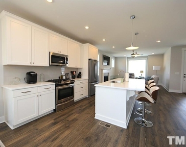 1637 Tunnel Street - Photo Thumbnail 6