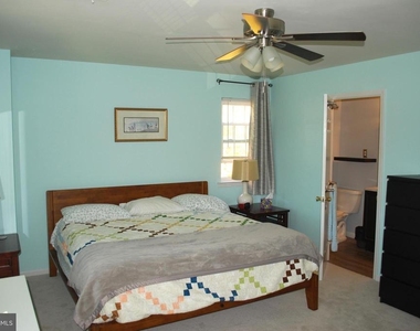 290 Lawndale Avenue - Photo Thumbnail 16