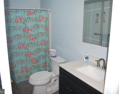 290 Lawndale Avenue - Photo Thumbnail 23