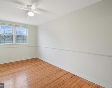 505 Stratford Road - Photo Thumbnail 3