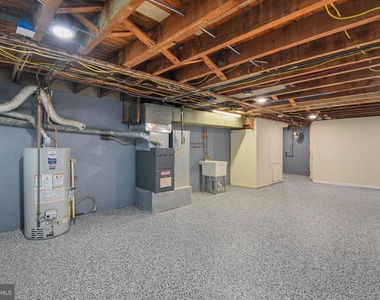 505 Stratford Road - Photo Thumbnail 10