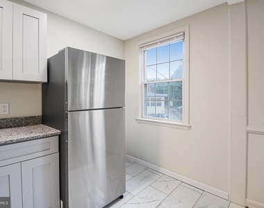 505 Stratford Road - Photo Thumbnail 4