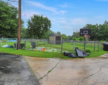 505 Stratford Road - Photo Thumbnail 12