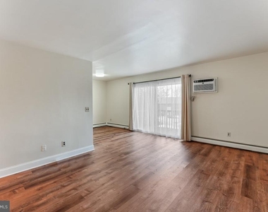 1016 W Baltimore Pike - Photo Thumbnail 2