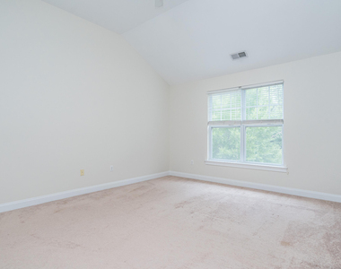 3810 Lunceston Way - Photo Thumbnail 12