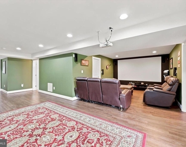 514 Quarry Point Road - Photo Thumbnail 22