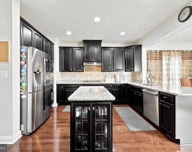 514 Quarry Point Road - Photo Thumbnail 7