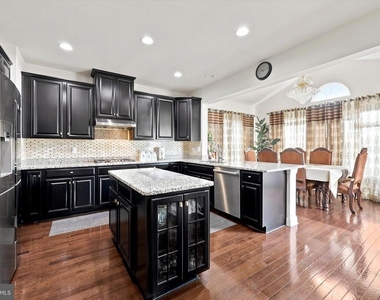 514 Quarry Point Road - Photo Thumbnail 6