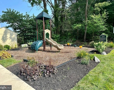 207 Walnut Hill Road - Photo Thumbnail 15