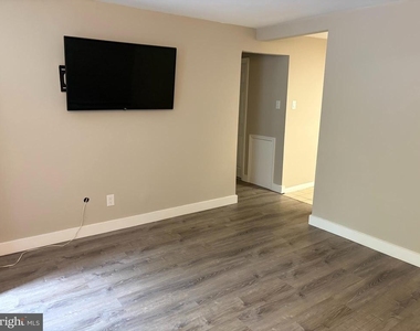 207 Walnut Hill Road - Photo Thumbnail 3