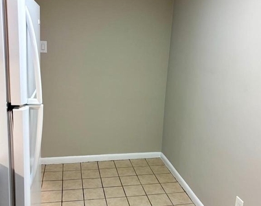 207 Walnut Hill Road - Photo Thumbnail 2