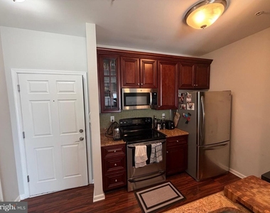 135 Prospect Street - Photo Thumbnail 4