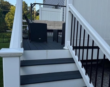 607 Mockernut Court - Photo Thumbnail 11