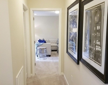 508 Excalibur Drive - Photo Thumbnail 12