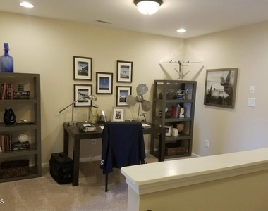 508 Excalibur Drive - Photo Thumbnail 9