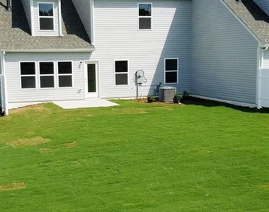 508 Excalibur Drive - Photo Thumbnail 14