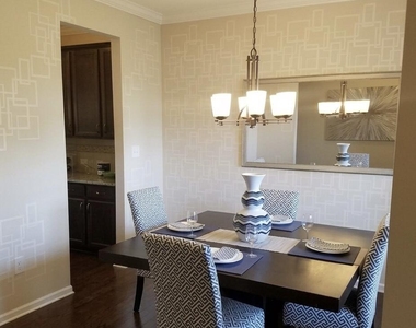 508 Excalibur Drive - Photo Thumbnail 2