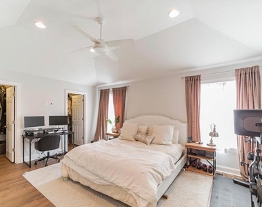 314 E Barnard Street - Photo Thumbnail 8