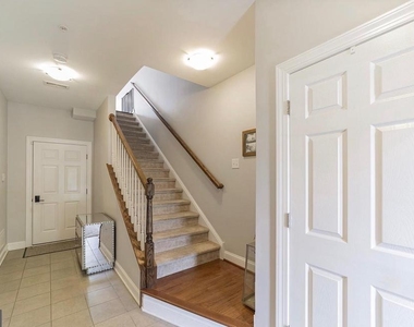 314 E Barnard Street - Photo Thumbnail 1