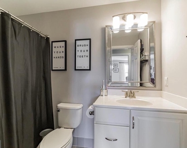 314 E Barnard Street - Photo Thumbnail 11