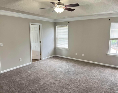 5013 Marathon Lane - Photo Thumbnail 17