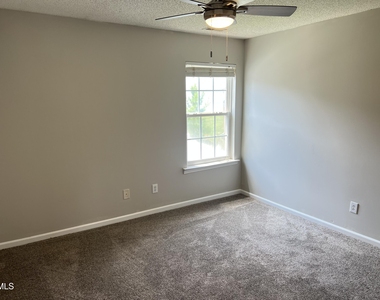 5013 Marathon Lane - Photo Thumbnail 45
