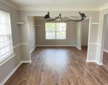 5013 Marathon Lane - Photo Thumbnail 3