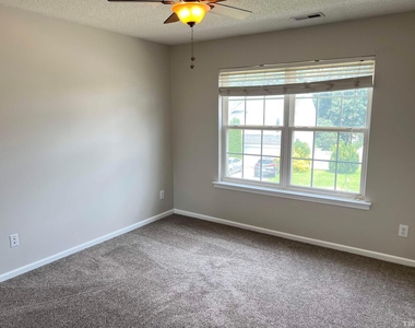 5013 Marathon Lane - Photo Thumbnail 24