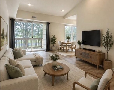 2022 Beacon Hill Drive - Photo Thumbnail 1