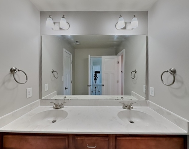 401 Bruce Johnson Road - Photo Thumbnail 13