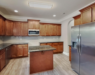 401 Bruce Johnson Road - Photo Thumbnail 4