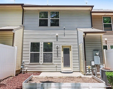 2229 Sunny Cove Drive - Photo Thumbnail 21