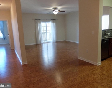 1132 Halifax Pl - Photo Thumbnail 1