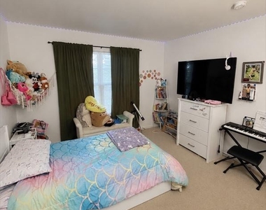 19 Adams Avenue - Photo Thumbnail 6