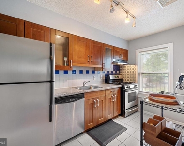 102 Cherry Parke - Photo Thumbnail 12