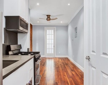 Copy of 52 Barrow Street, Unit 1w - Photo Thumbnail 1