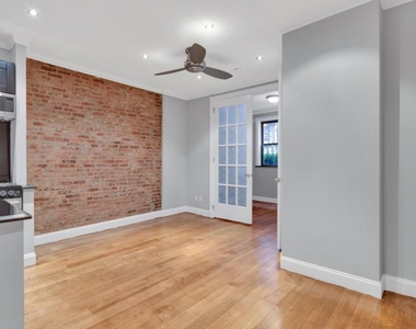 Copy of 145 East 26th Street, Unit 1c - Photo Thumbnail 1