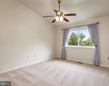 22089 Saint Inigoes Court - Photo Thumbnail 15