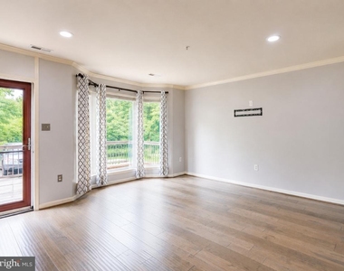 22089 Saint Inigoes Court - Photo Thumbnail 5