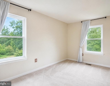 22089 Saint Inigoes Court - Photo Thumbnail 12