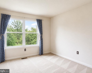 22089 Saint Inigoes Court - Photo Thumbnail 13