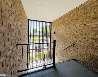 8665 Greenbelt Road - Photo Thumbnail 10