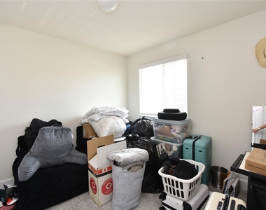 331 Alamar Knot Way - Photo Thumbnail 7