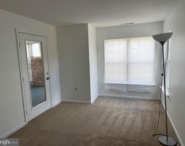 6620 Lake Park Drive - Photo Thumbnail 17