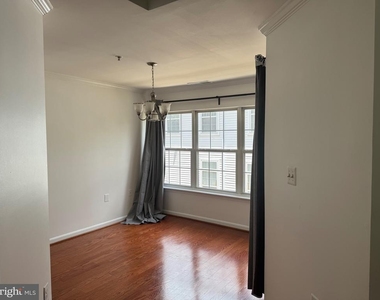 6620 Lake Park Drive - Photo Thumbnail 9