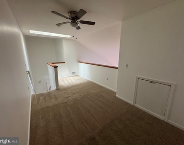 6620 Lake Park Drive - Photo Thumbnail 6